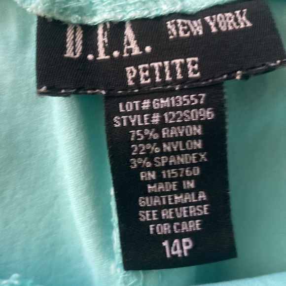 DFA New York Petite  Soft Aqua Green Skort size 14P - Picture 3 of 6